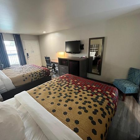 Econo Lodge Inn & Suites Murfreesboro Exteriér fotografie