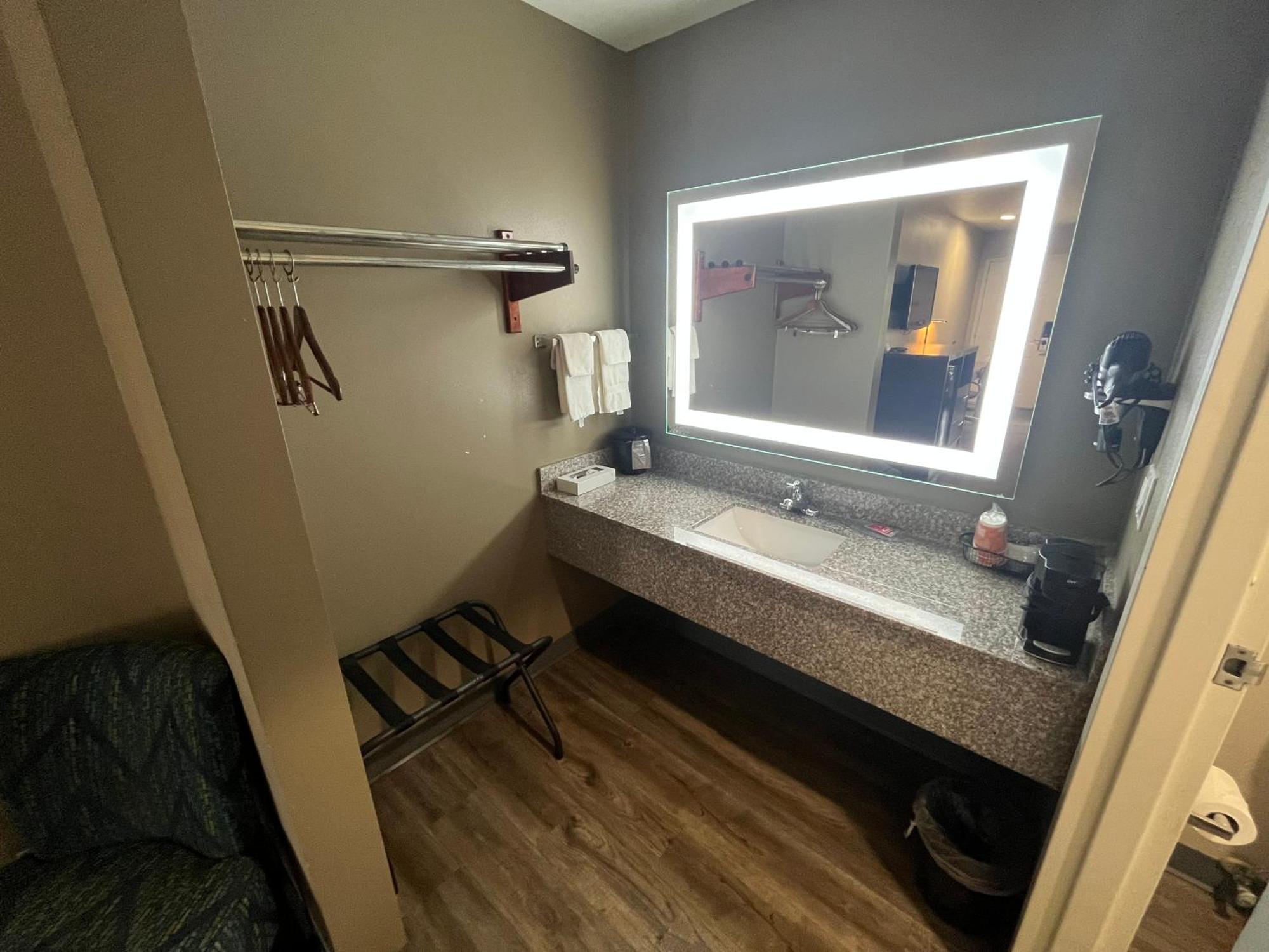 Econo Lodge Inn & Suites Murfreesboro Exteriér fotografie