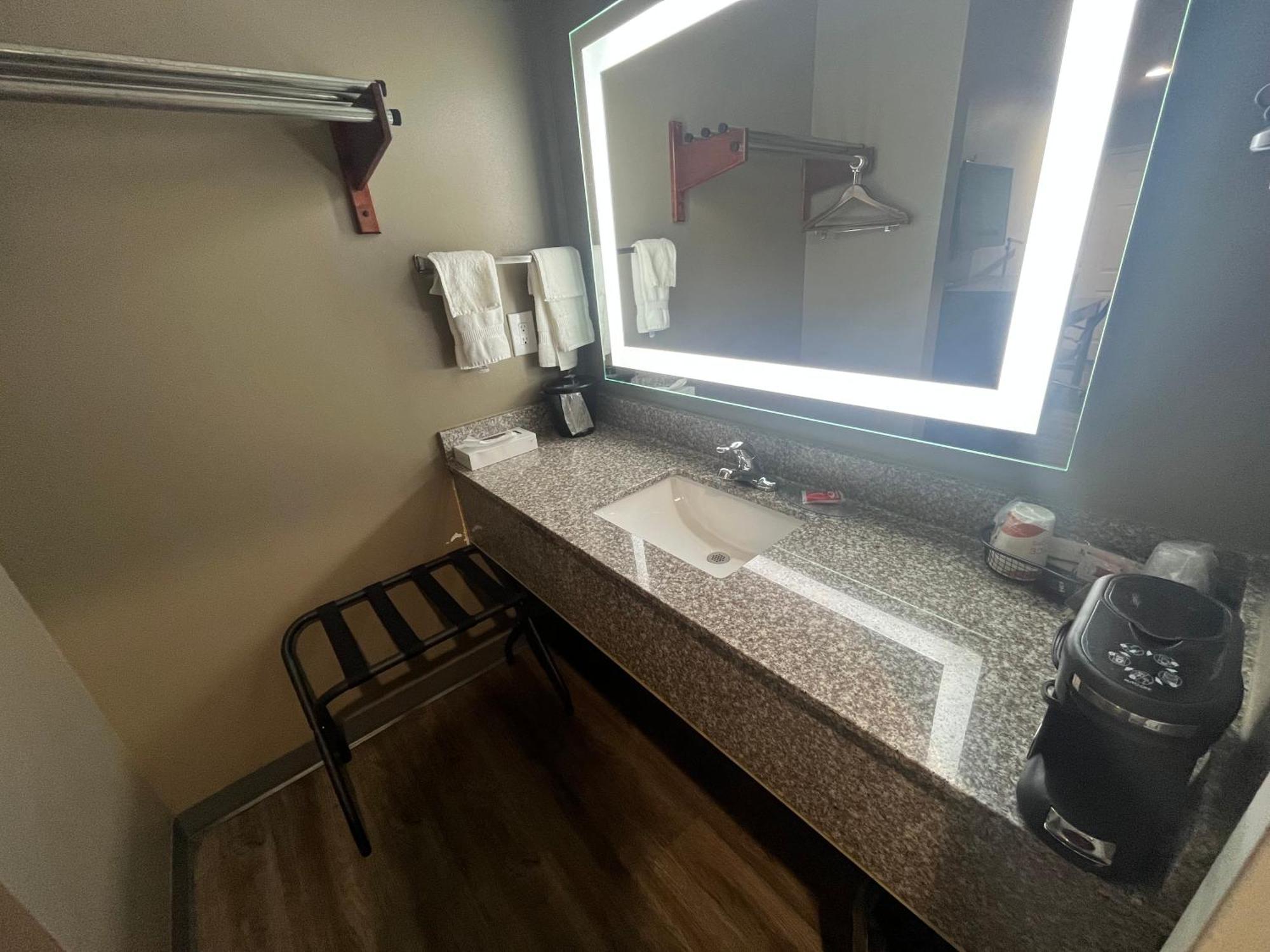 Econo Lodge Inn & Suites Murfreesboro Exteriér fotografie
